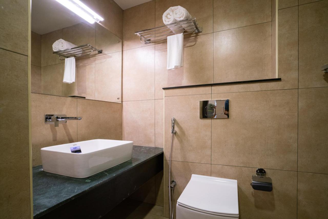 Lavender Infopark Kochi Hotel Екстериор снимка