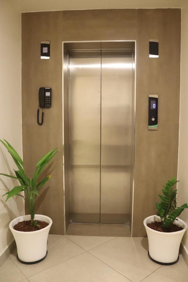 Lavender Infopark Kochi Hotel Екстериор снимка