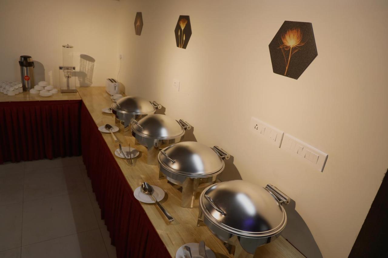 Lavender Infopark Kochi Hotel Екстериор снимка