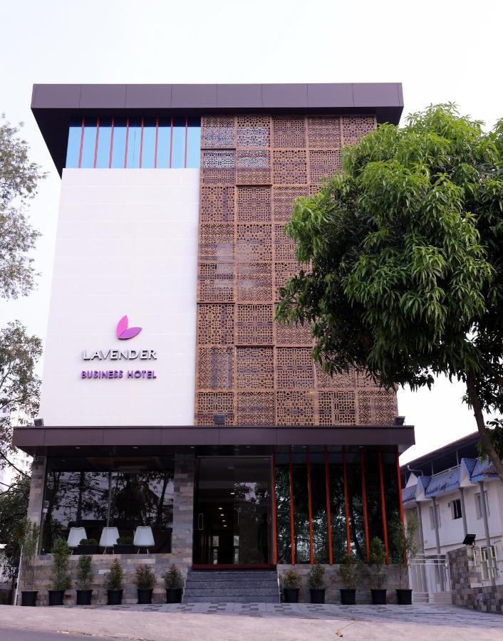 Lavender Infopark Kochi Hotel Екстериор снимка
